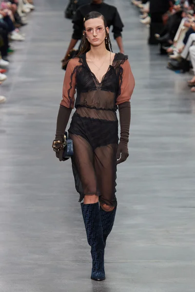 Look 33
